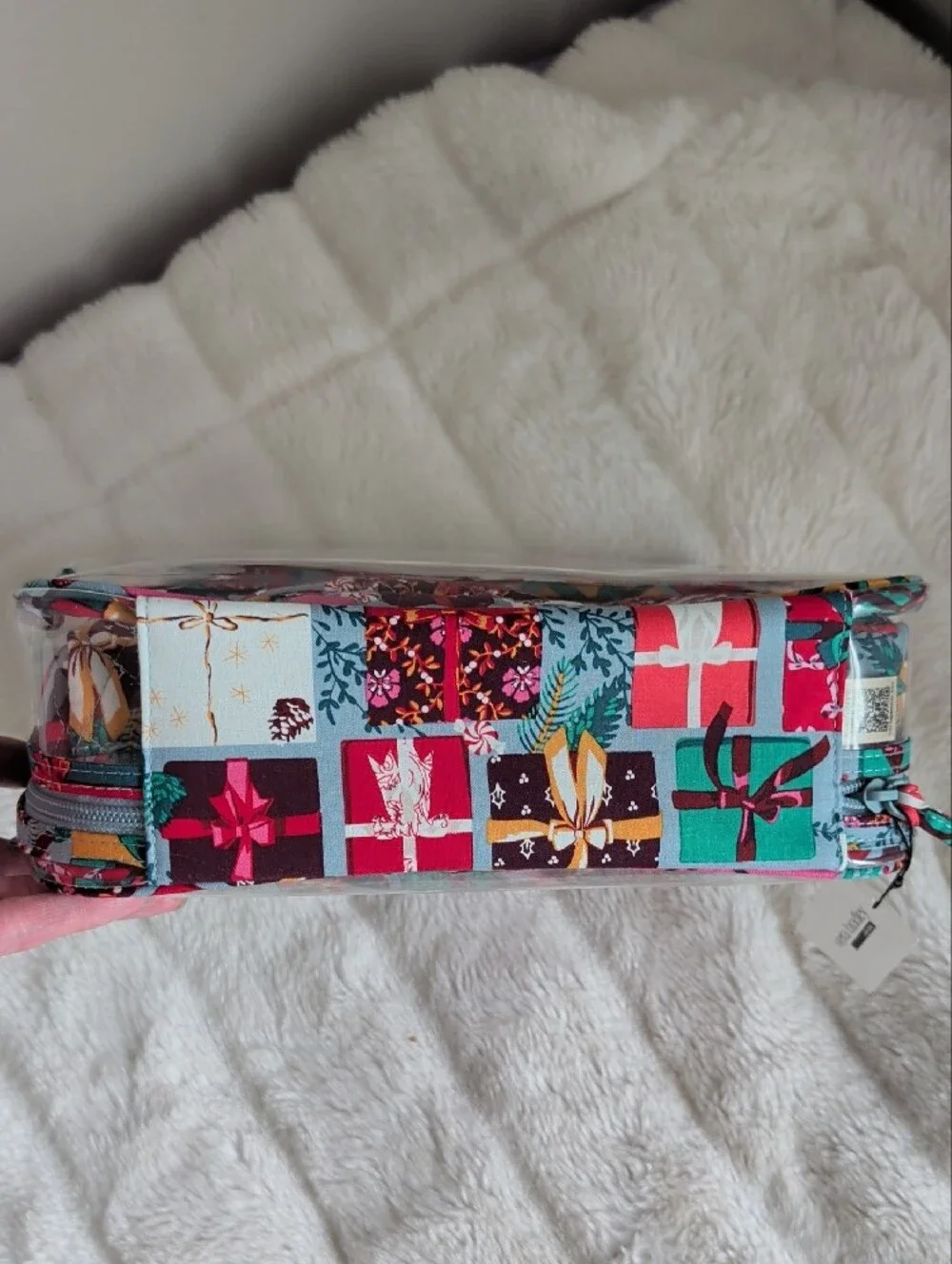 Vera Bradley 4 Piece Cosmetic Set 'Under The Tree' NWT